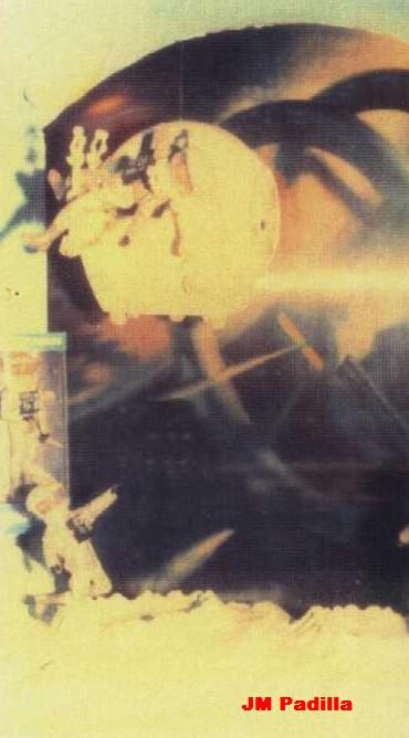 Astronauta 2001 y la nave EVA POD